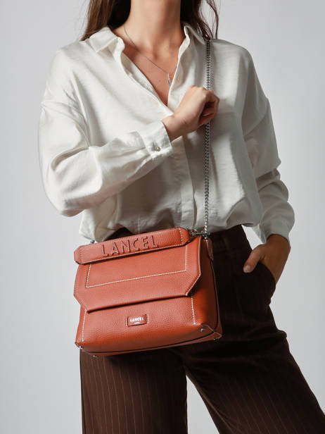 Cross Body Tas Ninon Leder Lancel Rood ninon A13782 ander zicht 1